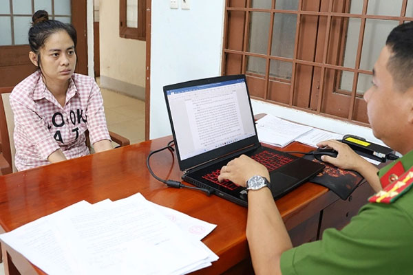 Giả làm phụ huynh, đối tượng lẻn vào trường tiểu học cướp vàng của học sinh ở An Giang