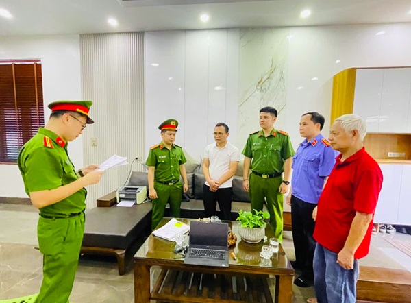 Khởi tố giám đốc doanh nghiệp gạch vì che giấu doanh thu, trốn thuế hàng tỷ đồng