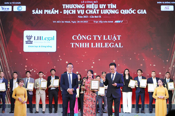 Công ty Luật TNHH LHLegal đạt danh hiệu sản phẩm - dịch vụ chất lượng quốc gia 2023
