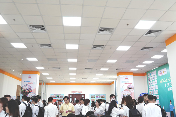 LHLegal đồng hành cùng chương trình Mockup Interview & Job Fair với tư cách nhà tuyển dụng