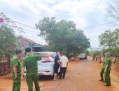 Bắt người đưa lên ô tô, ép ký giấy nhận nợ 150 triệu đồng